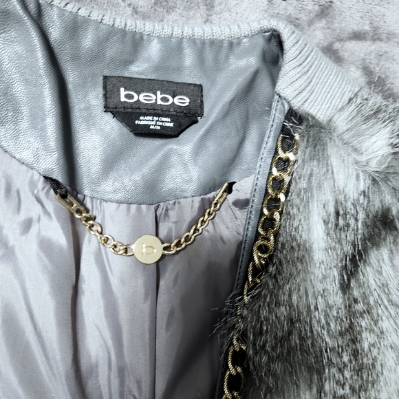 bebe Faux Fur Vest size M - Picture 3 of 14